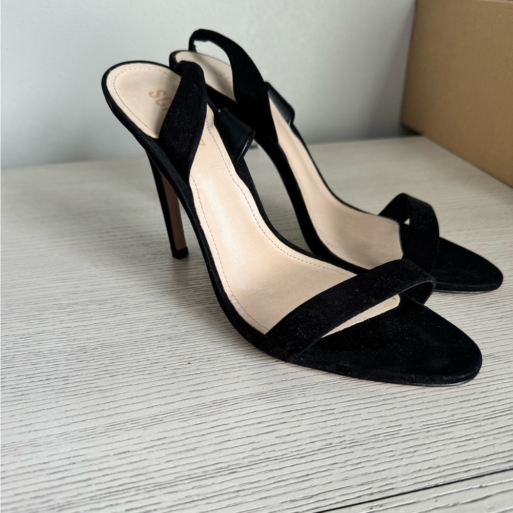 Women’s heels. Size 9, black. Worn once